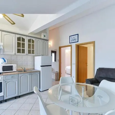 Franica With Heated Pool And Hot-tub - One Bedroom With Balcony * Privlaka (Zadar)