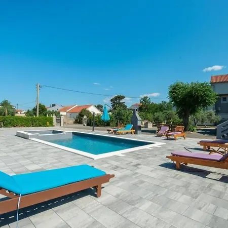 Apartmán Franica With Heated Pool And Hot-tub - One Bedroom With Balcony Privlaka (Zadar)