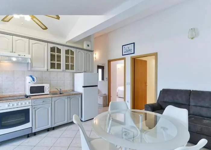 Franica With Heated Pool And Hot-tub - One Bedroom With Balcony * Privlaka (Zadar)