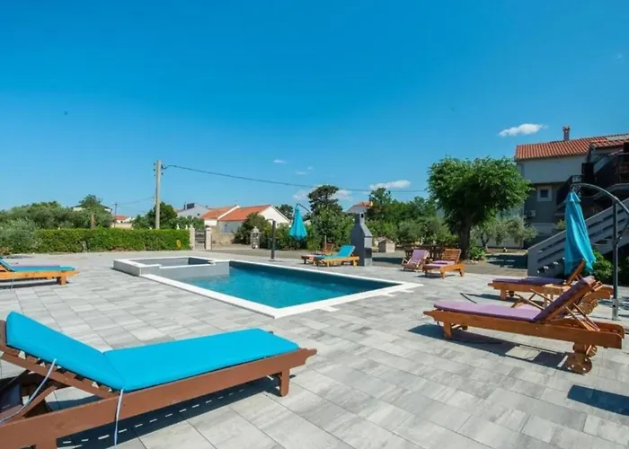 Apartment Franica With Heated Pool And Hot-tub - One Bedroom With Balcony Privlaka (Zadar)