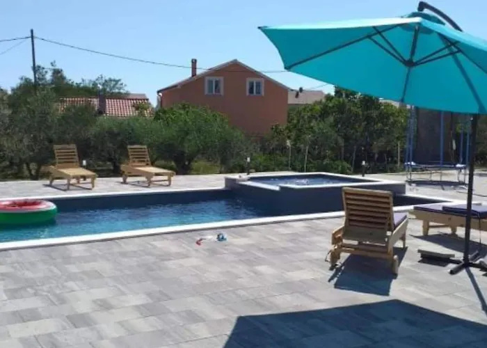 Franica With Heated Pool And Hot-tub - One Bedroom With Balcony Privlaka (Zadar)